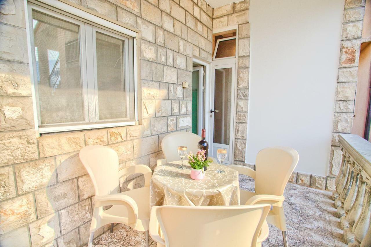 Apartment Vladan Kotor Bagian luar foto