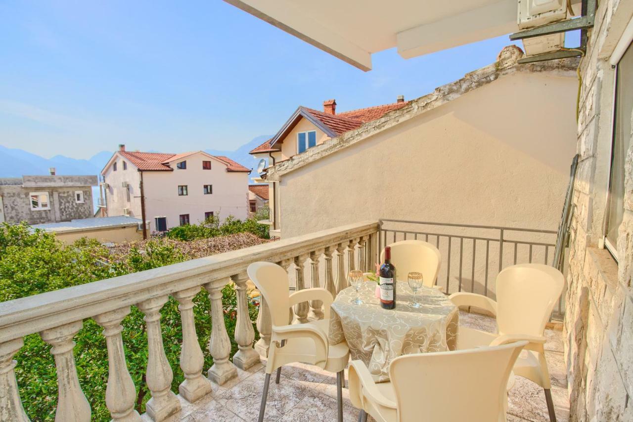 Apartment Vladan Kotor Bagian luar foto